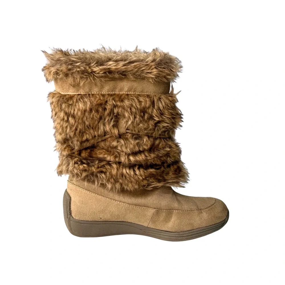Union Bay Women's SZ 6.5 B Furry Camel Faux Suede Boots 